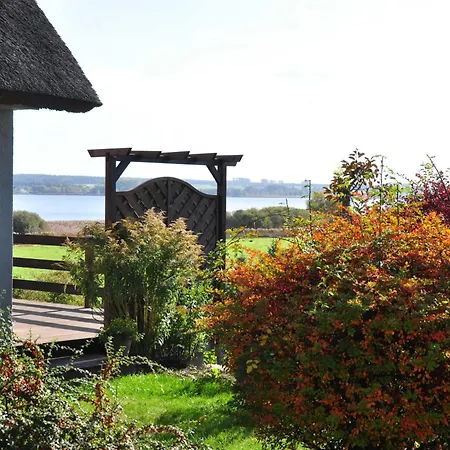 Reetgedecktes Ferienhaus Mit Panoramablick * Salem (Mecklenburg-Vorpommern)